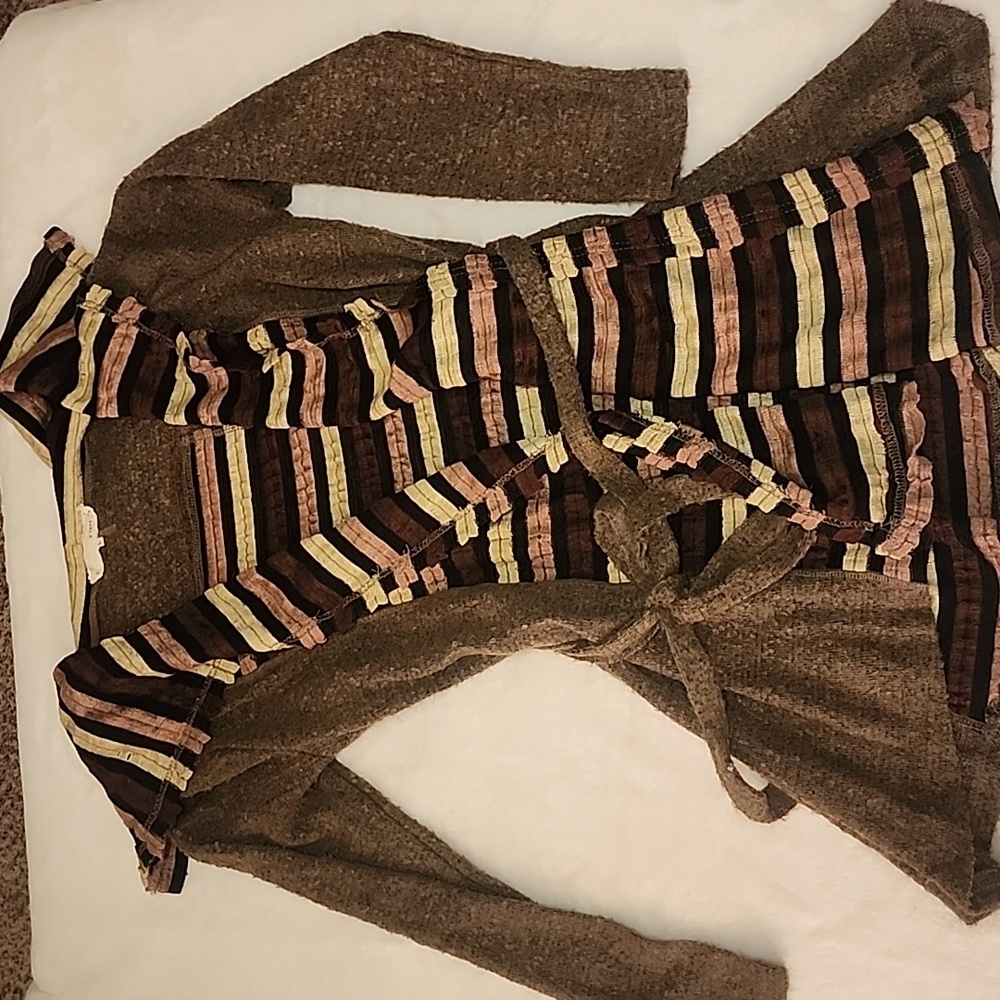 A' reve cardigan Olive and Cream and Browns. SIZE L